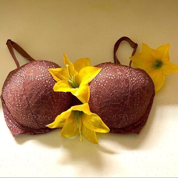 Victoria’s Secret mauve lace bra - Picture 1 of 7